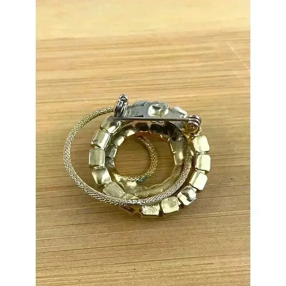 VTG Lavender Clear Glass Rhinestone Oval Gold Tone Brooch‎